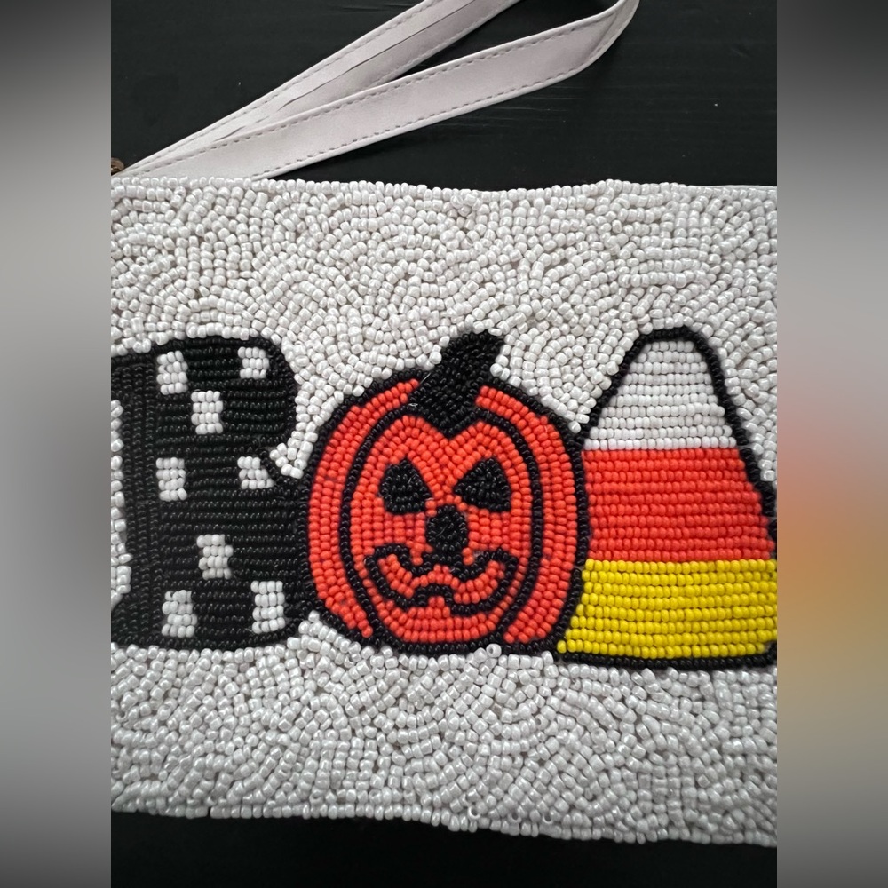Halloween Beaded Wristlet, Zipper Clutch, Halloween Gift For Her, Boo, Seed Bead - Picture 4 of 5